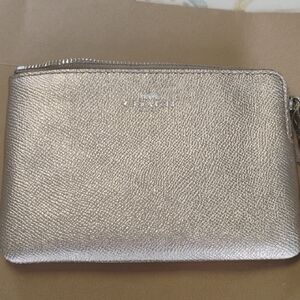 Coach Gold Wristlet Nwot. F21070